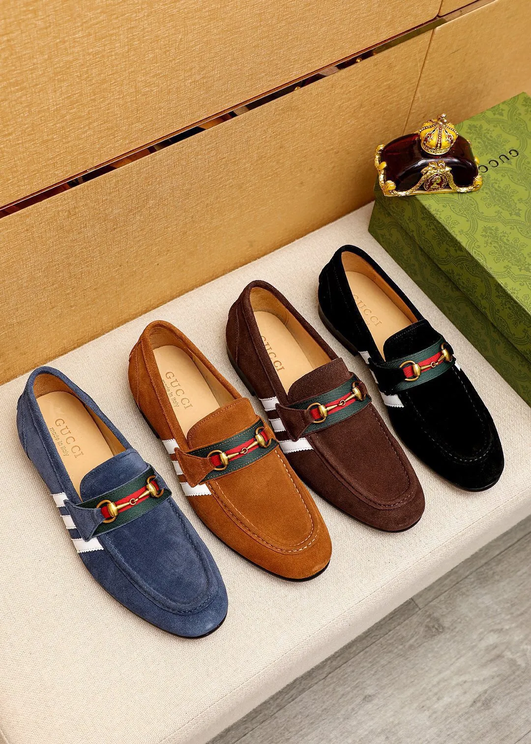 Men's shoes 💰480 💐 Product trademark: GUCCI "Gucci" casual leather shoes Regular size: 38-44 (45.46🉑️customized) Product materials: Selected imported first-layer frosted cowhide upper + classic hardware buckle, imported cowhide leather lining. Strong three-dimensional visual effect, original outsole Color: 4⃣️colors available